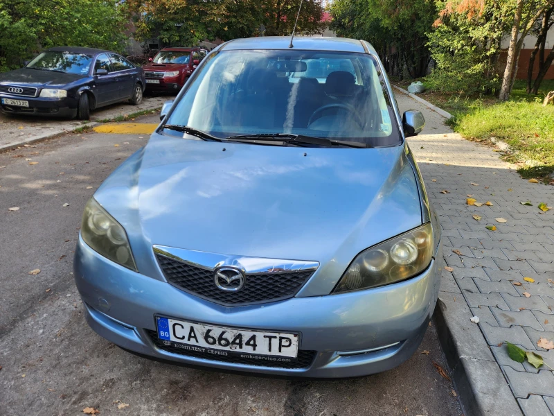 Mazda 2, снимка 8 - Автомобили и джипове - 47557575