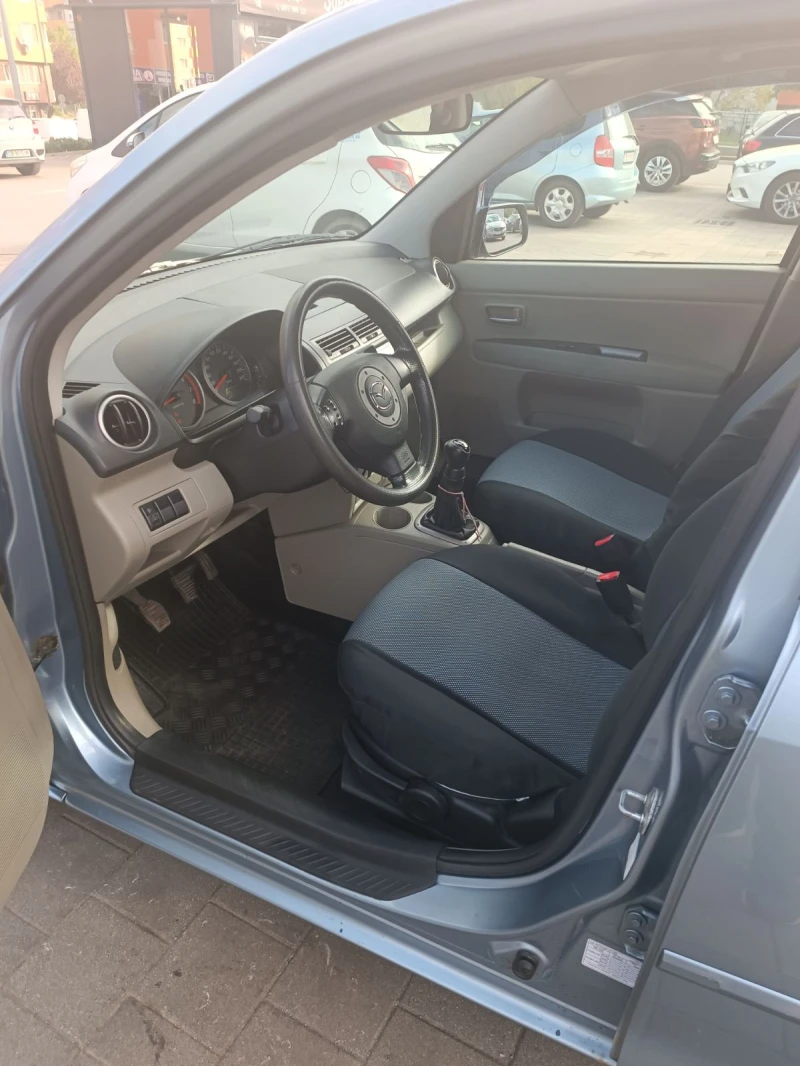 Mazda 2, снимка 5 - Автомобили и джипове - 47557575