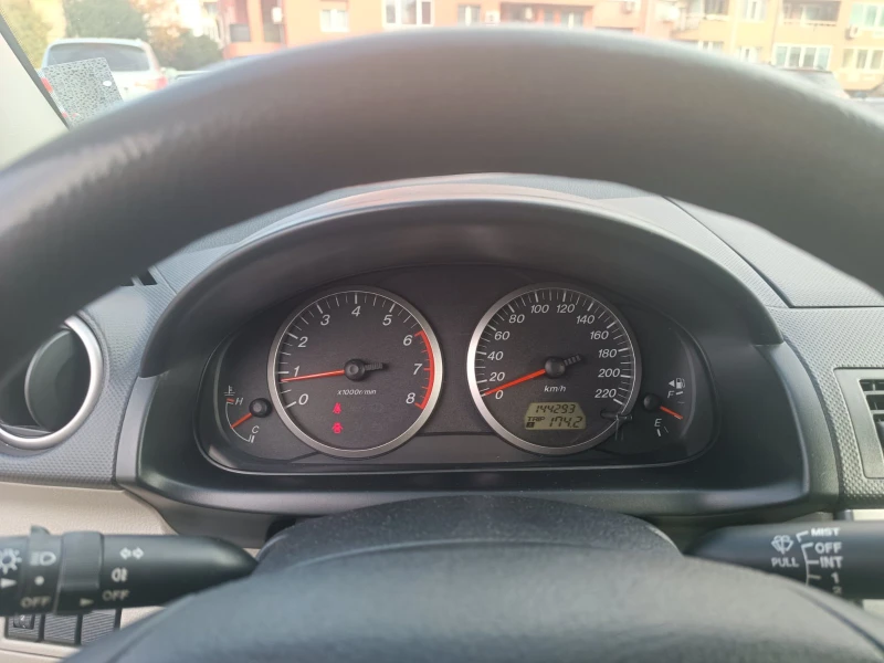 Mazda 2, снимка 6 - Автомобили и джипове - 47557575