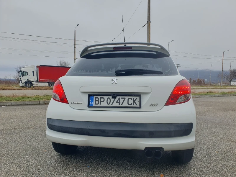 Peugeot 207 1.4 75кс.Регистрирана+ Газ EURO6, снимка 13 - Автомобили и джипове - 48213894