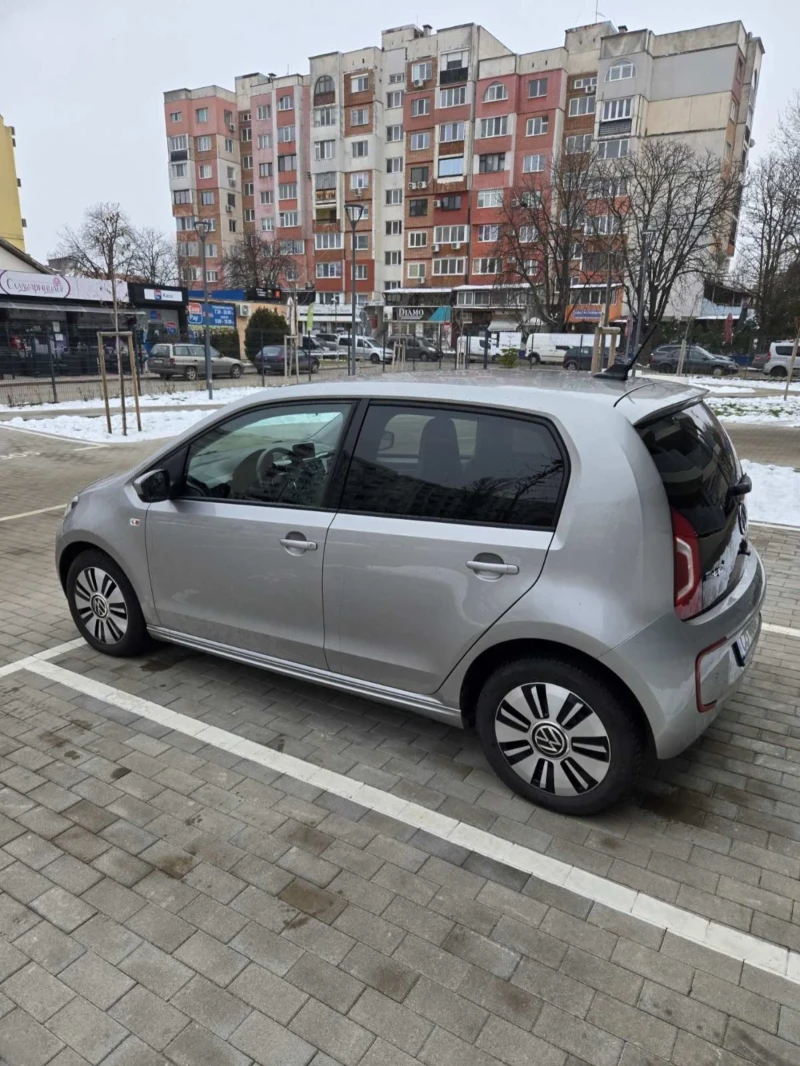 VW Up, снимка 5 - Автомобили и джипове - 48763470