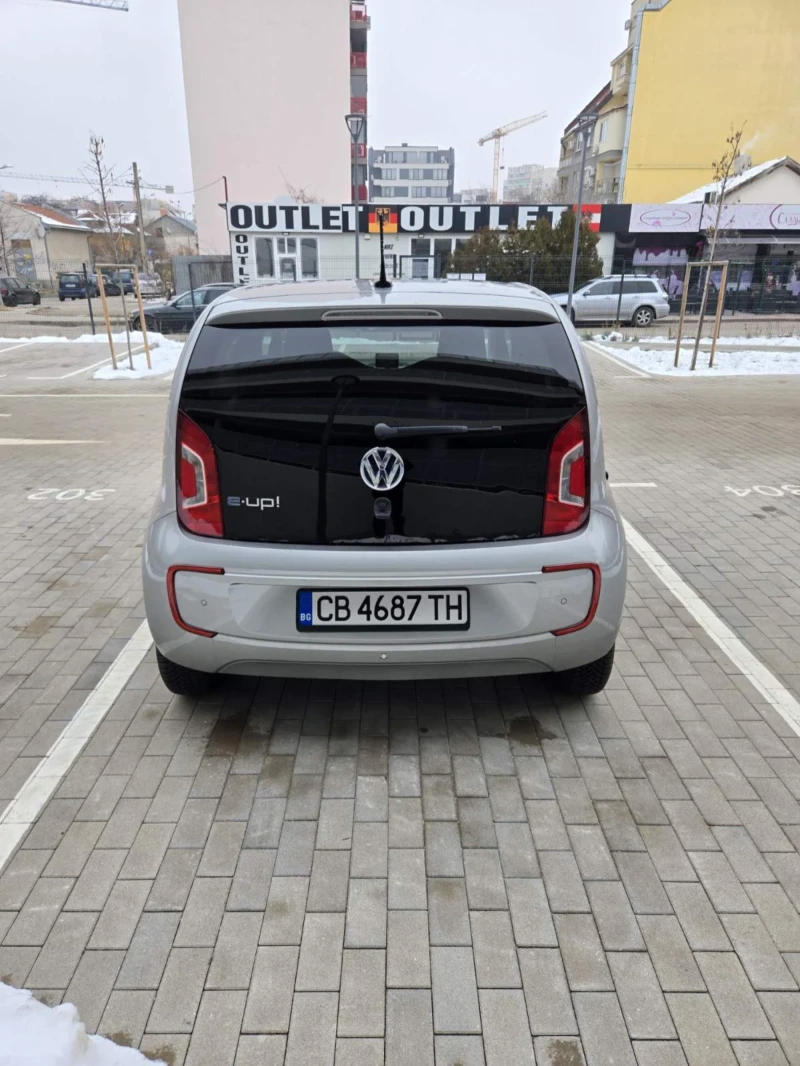 VW Up, снимка 6 - Автомобили и джипове - 48763470