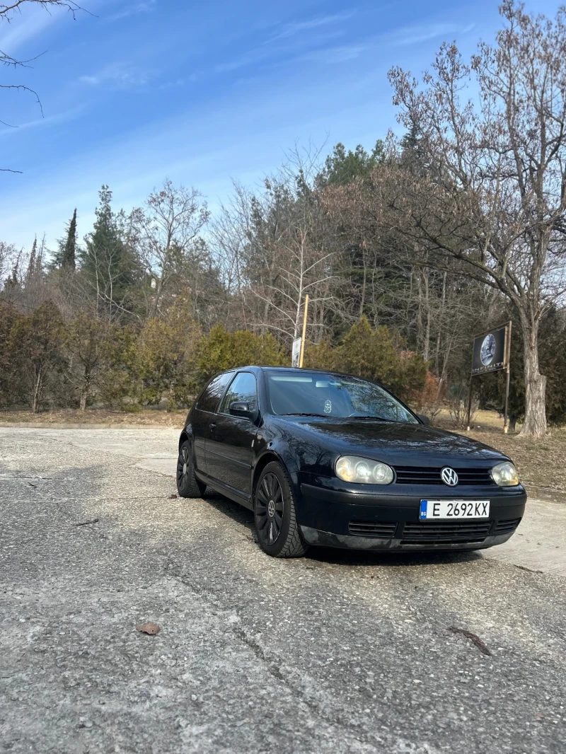 VW Golf, снимка 2 - Автомобили и джипове - 49064874