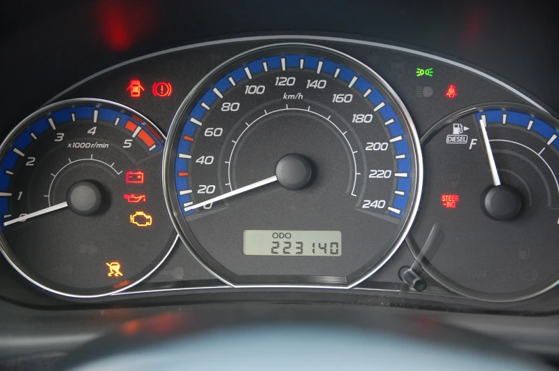 Subaru Impreza 2.0D XV, снимка 16 - Автомобили и джипове - 52119984