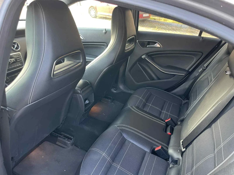 Mercedes-Benz A 180 1.6T, снимка 10 - Автомобили и джипове - 52331584