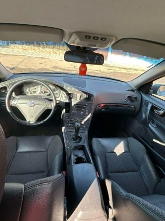 Volvo S60, снимка 6 - Автомобили и джипове - 49395067