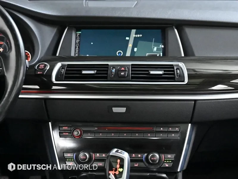 BMW 530 30D xDrive, снимка 14 - Автомобили и джипове - 53707473