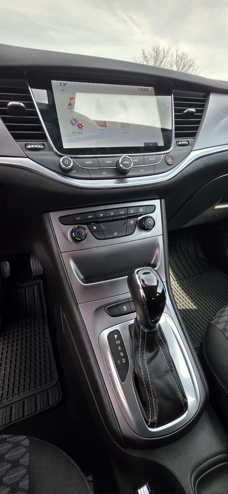 Opel Astra 1.4i AUTOMATIC, снимка 11 - Автомобили и джипове - 54010770