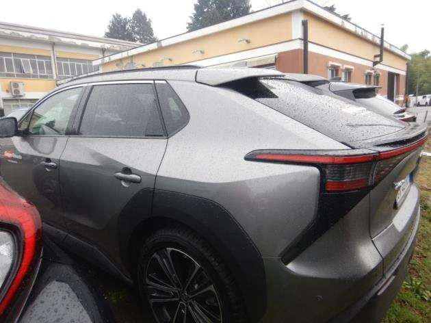 Toyota bZ4X, снимка 4 - Автомобили и джипове - 54150084