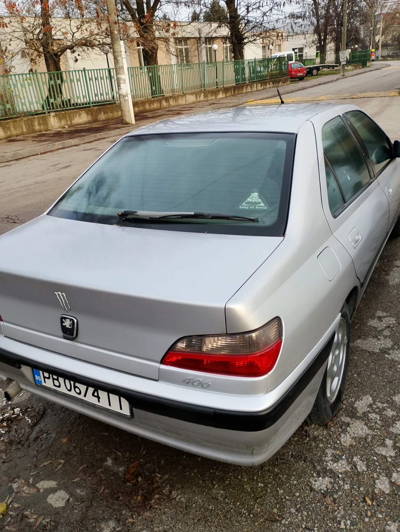 Peugeot 406 Седан, снимка 1
