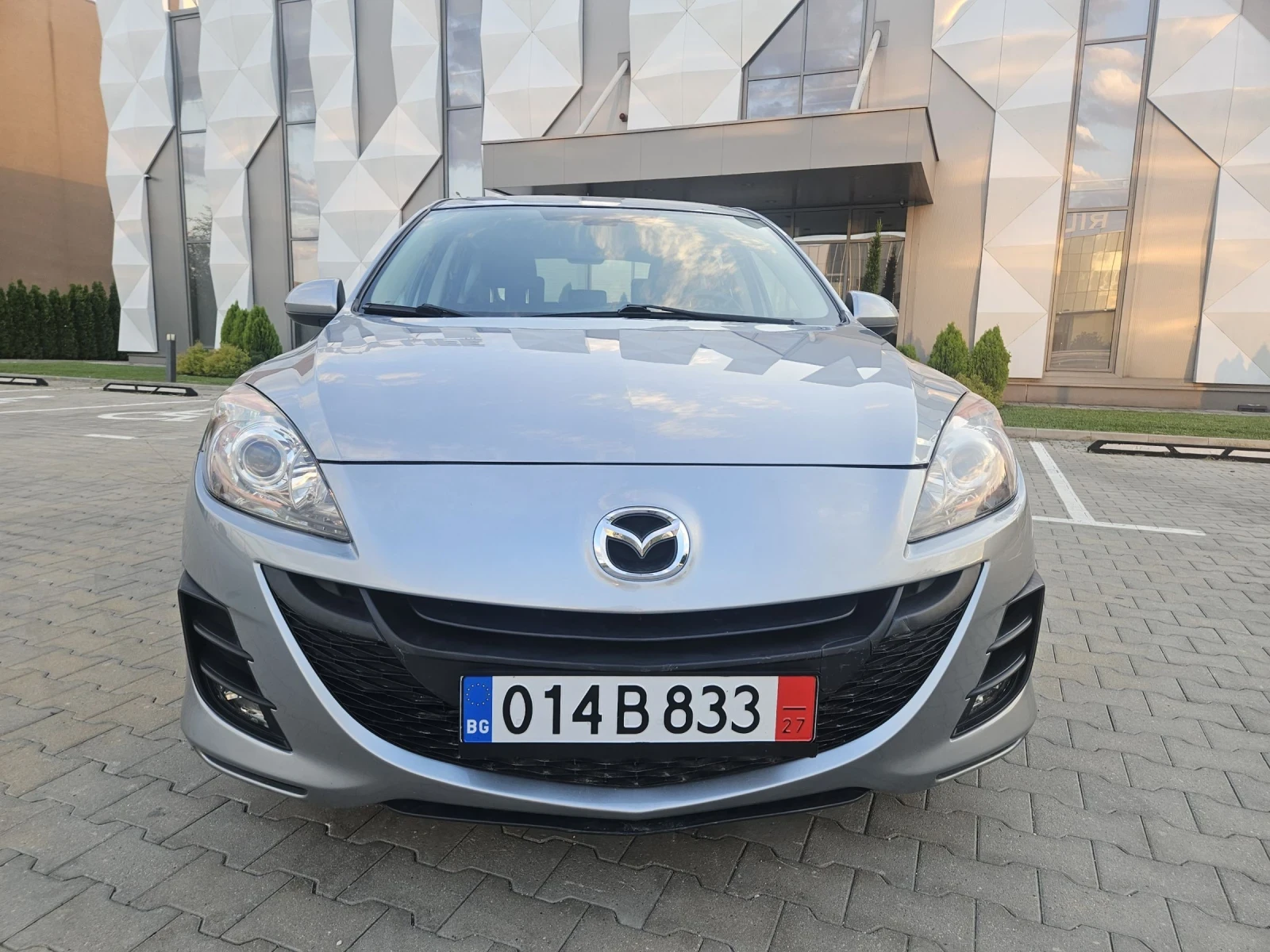 Mazda 3 2.0i AUTOMATIC swiss edition  - изображение 8