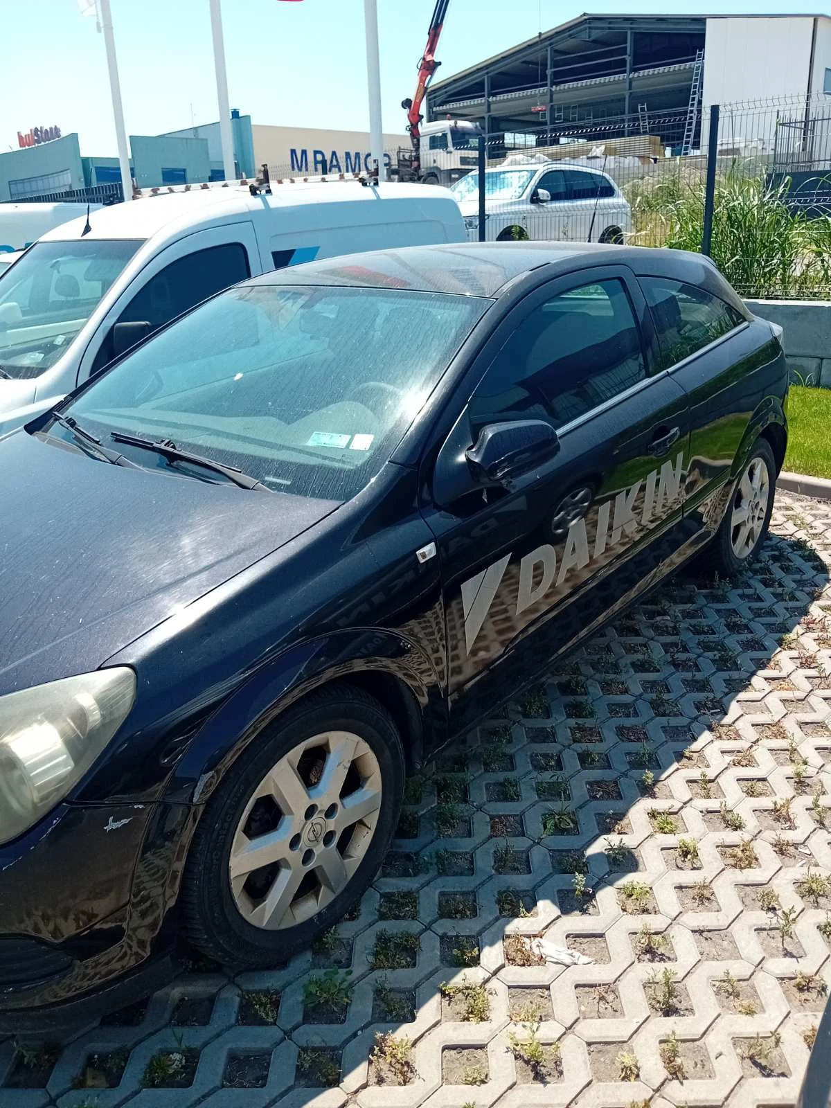 Opel Astra GTC - изображение 3