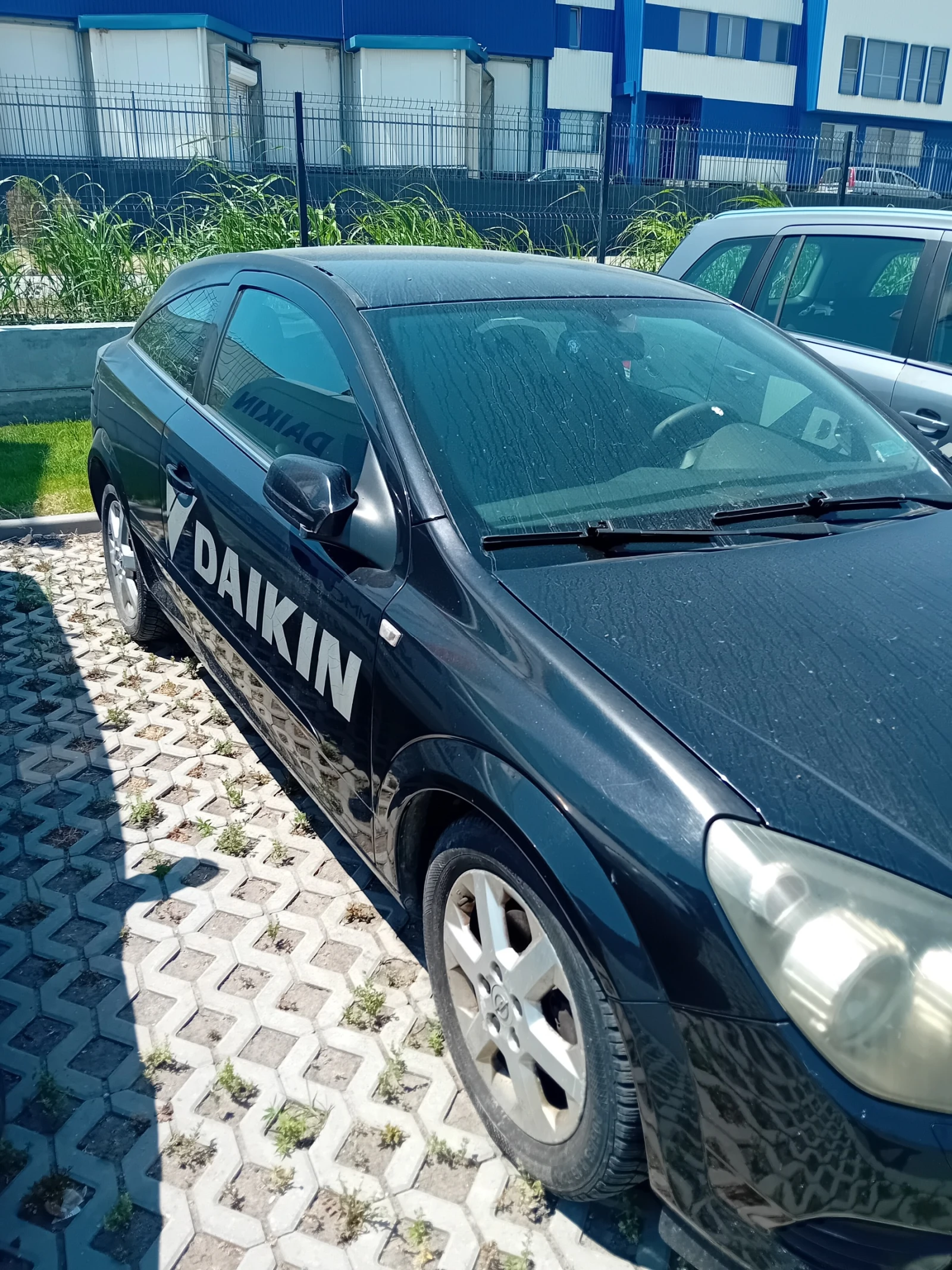 Opel Astra GTC - изображение 2