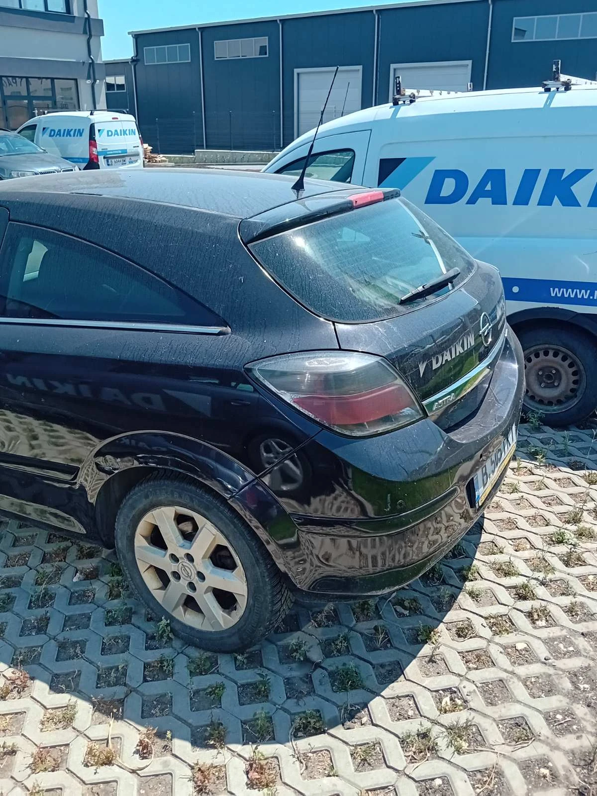 Opel Astra GTC - изображение 4