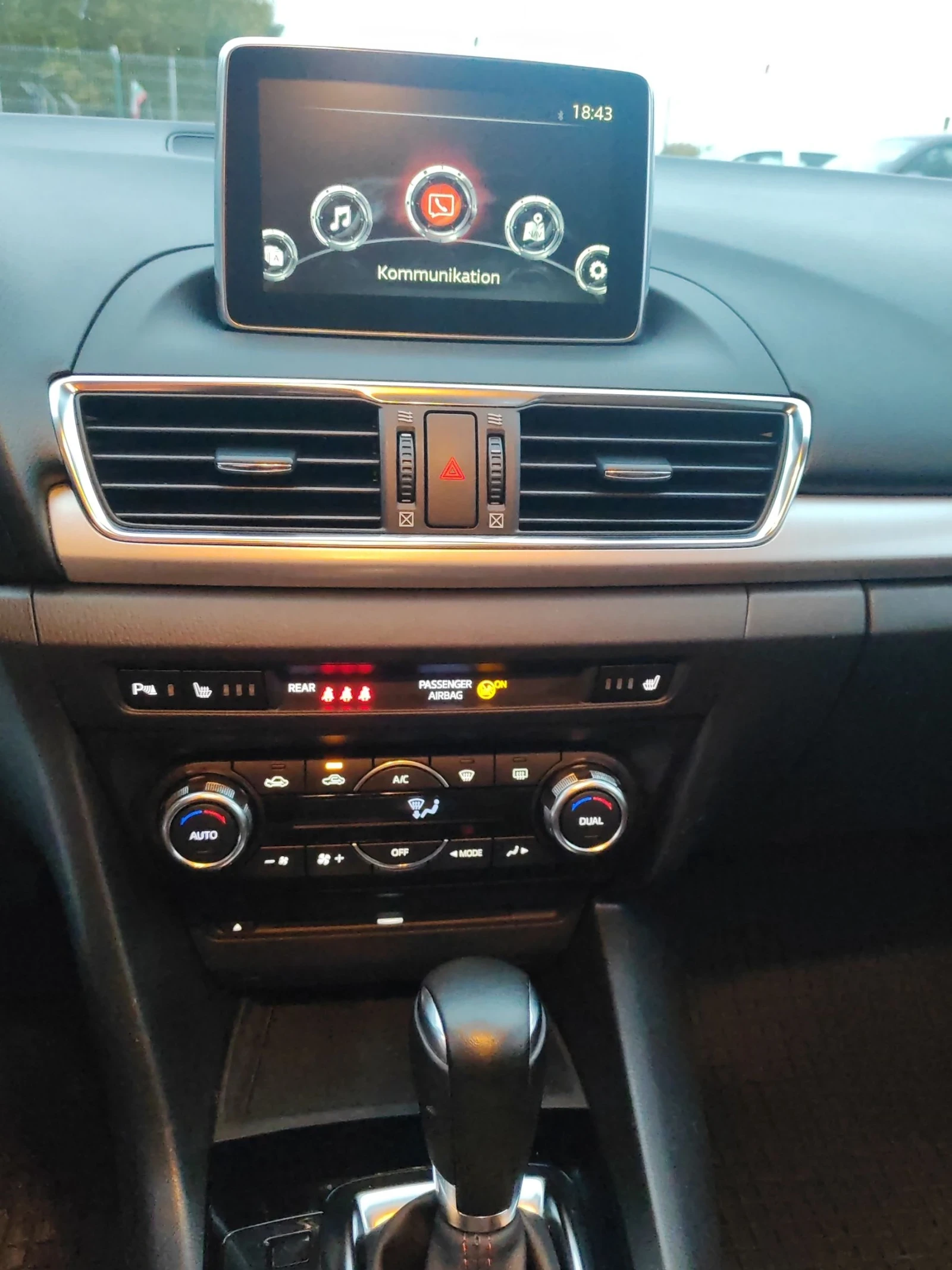 Mazda 3 2.2, 150.. | Mobile.bg   11