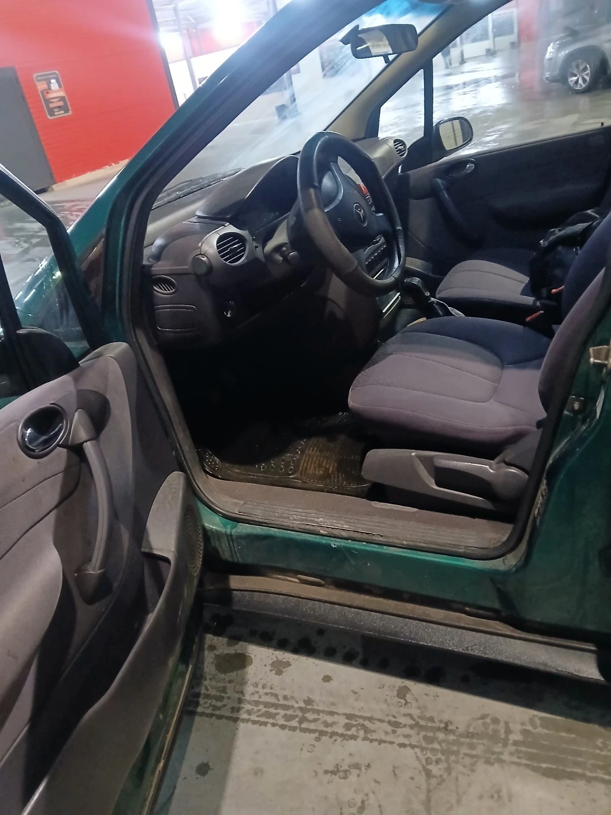 Mercedes-Benz A 140 1.4 - изображение 7