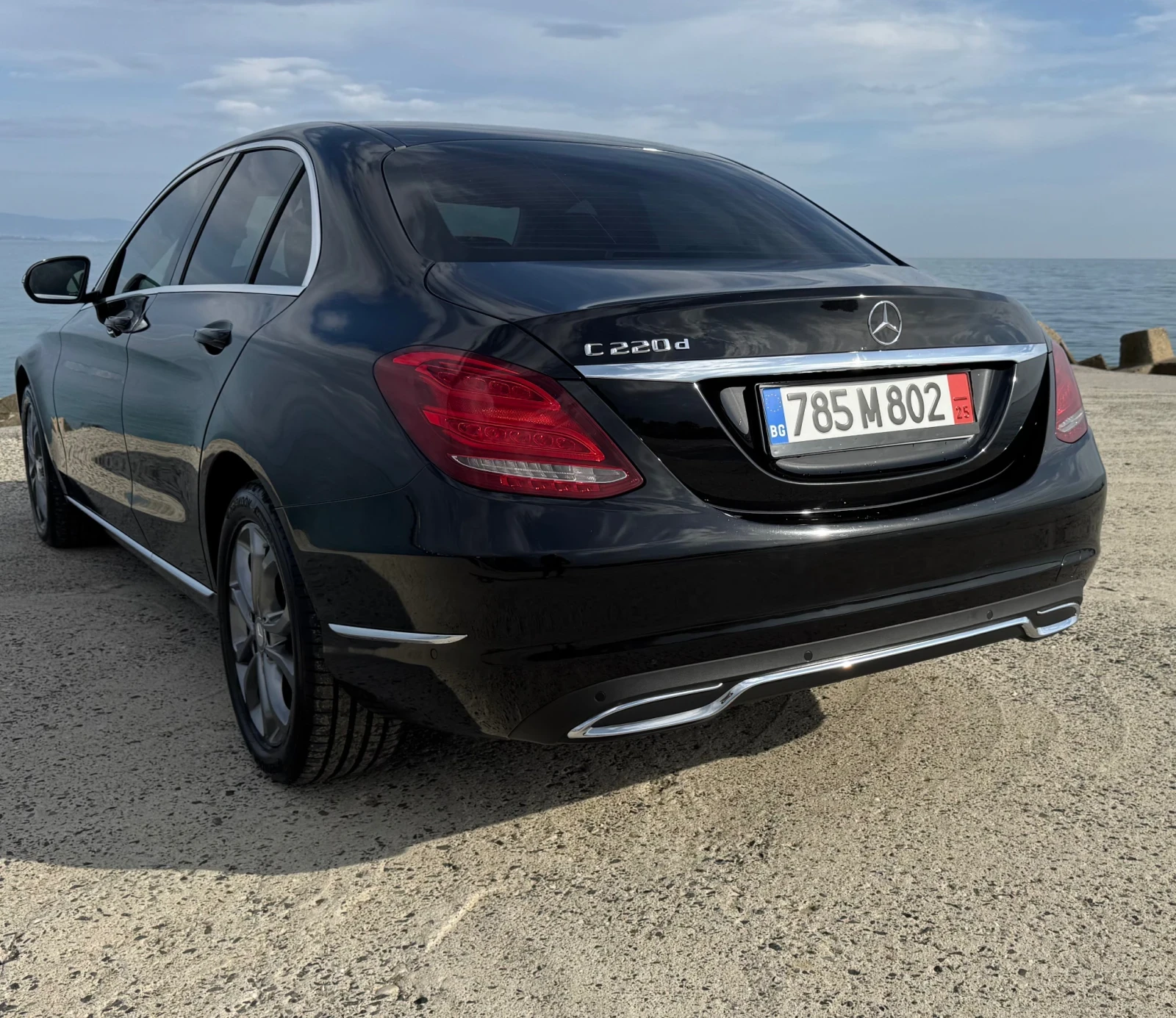 Mercedes-Benz C 220 AMG LINE-НОВ ВНОС-ЛИЗИНГ-ТОП СЪСТОЯНИЕ - изображение 7