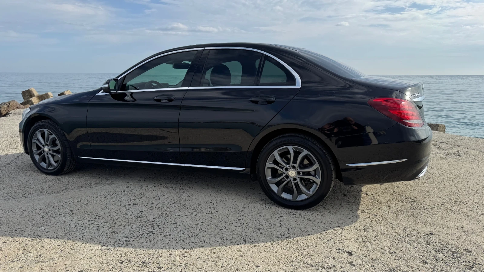 Mercedes-Benz C 220 AMG LINE-НОВ ВНОС-ЛИЗИНГ-ТОП СЪСТОЯНИЕ - изображение 4