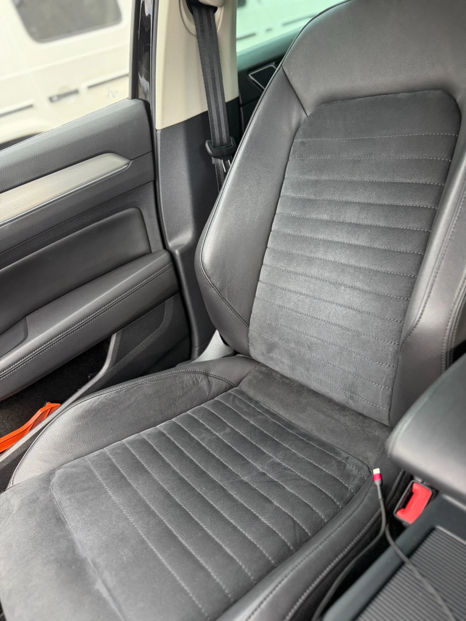 VW Passat Highline   2.0TDI, 4motion, 190�.�. | Mobile.bg � ����������� 14