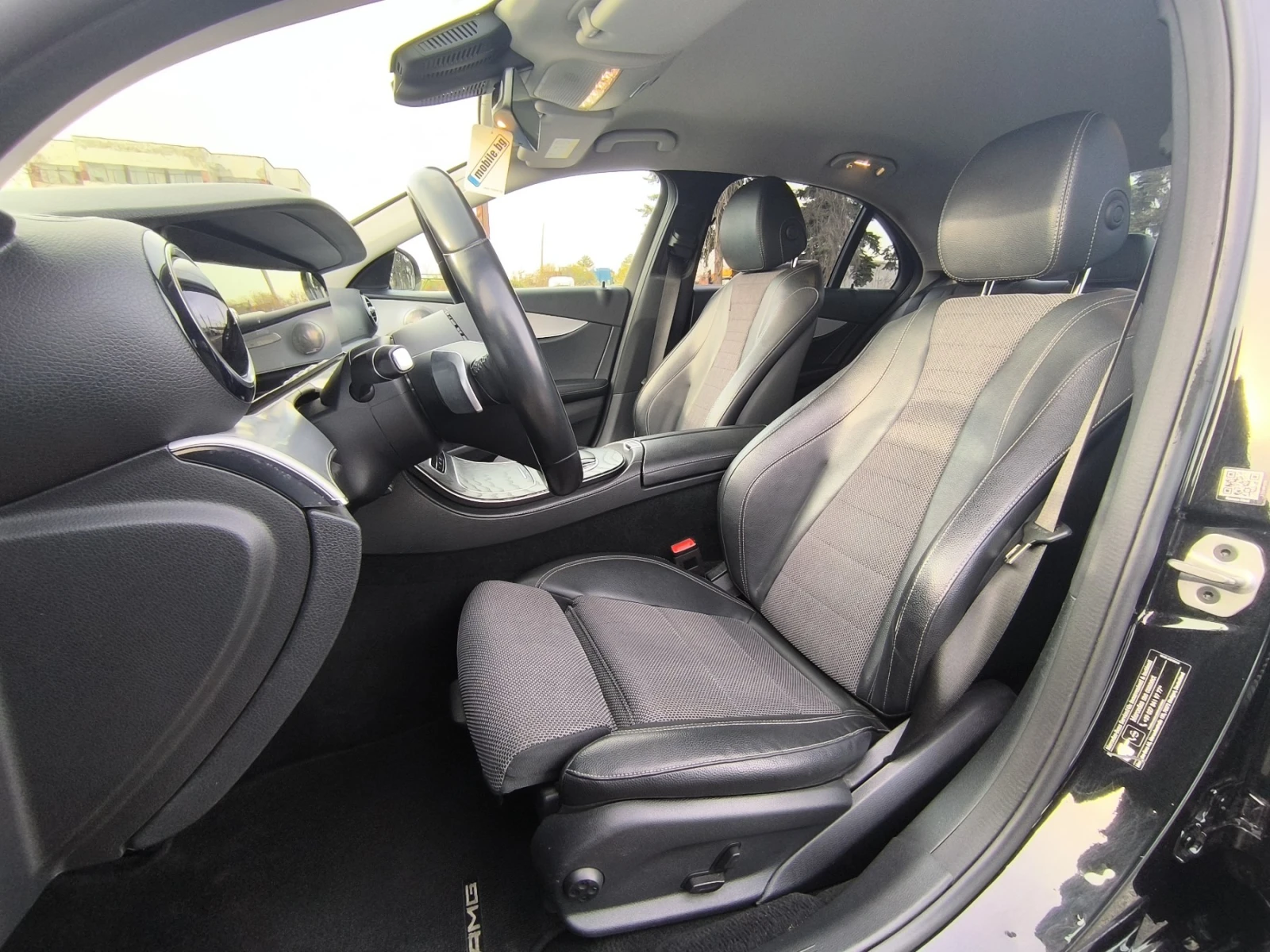 Mercedes-Benz E 220  4MATIC | W213 FACELIFT | AMG Line - изображение 7