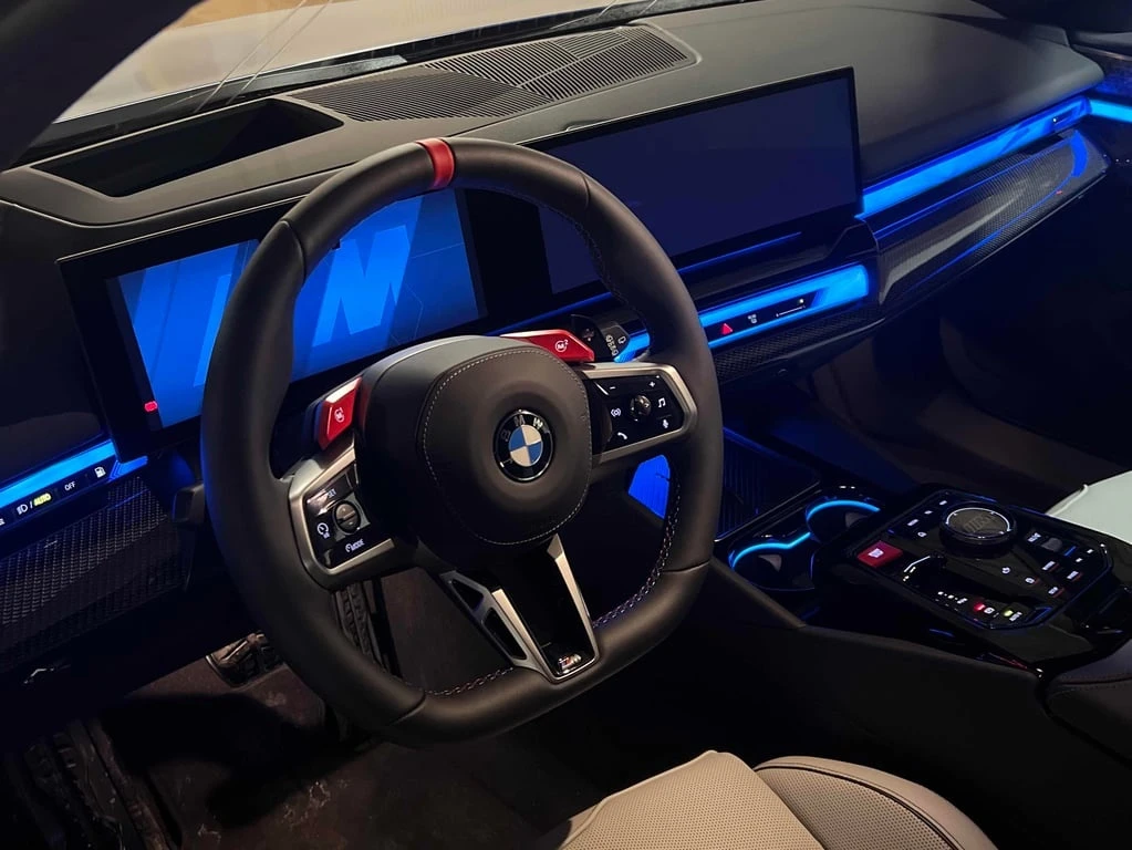 BMW M5 * Touring * CARFAX * ��� ������������ ������ | Mobile.bg � ����������� 5