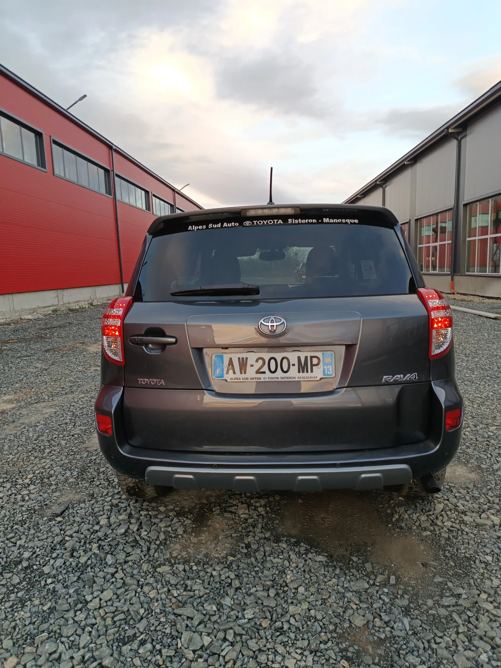 Toyota Rav4 2.2D4D, снимка 4 - Автомобили и джипове - 53171830