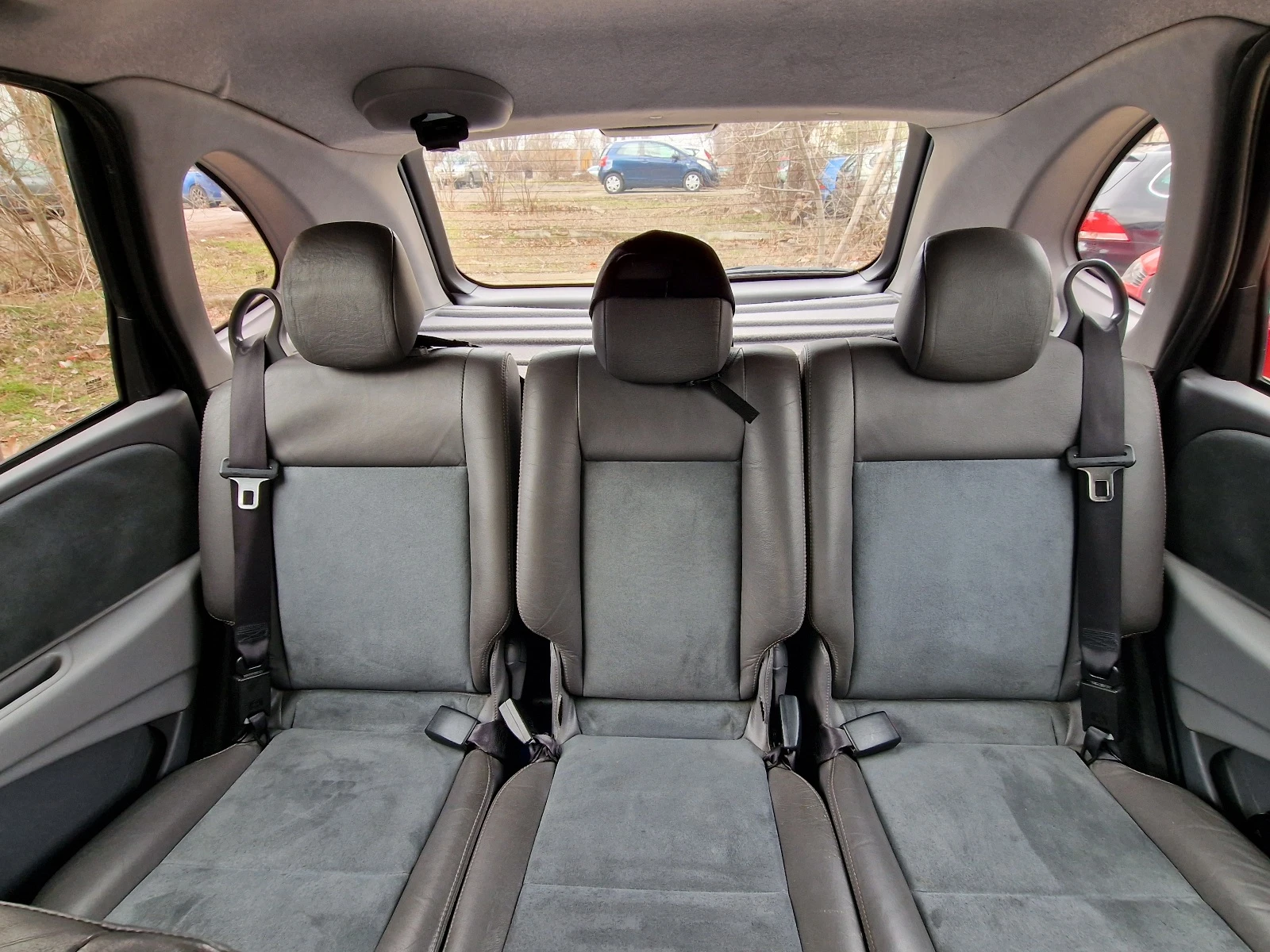 Nissan Almera tino V10 | Mobile.bg � ����������� 10