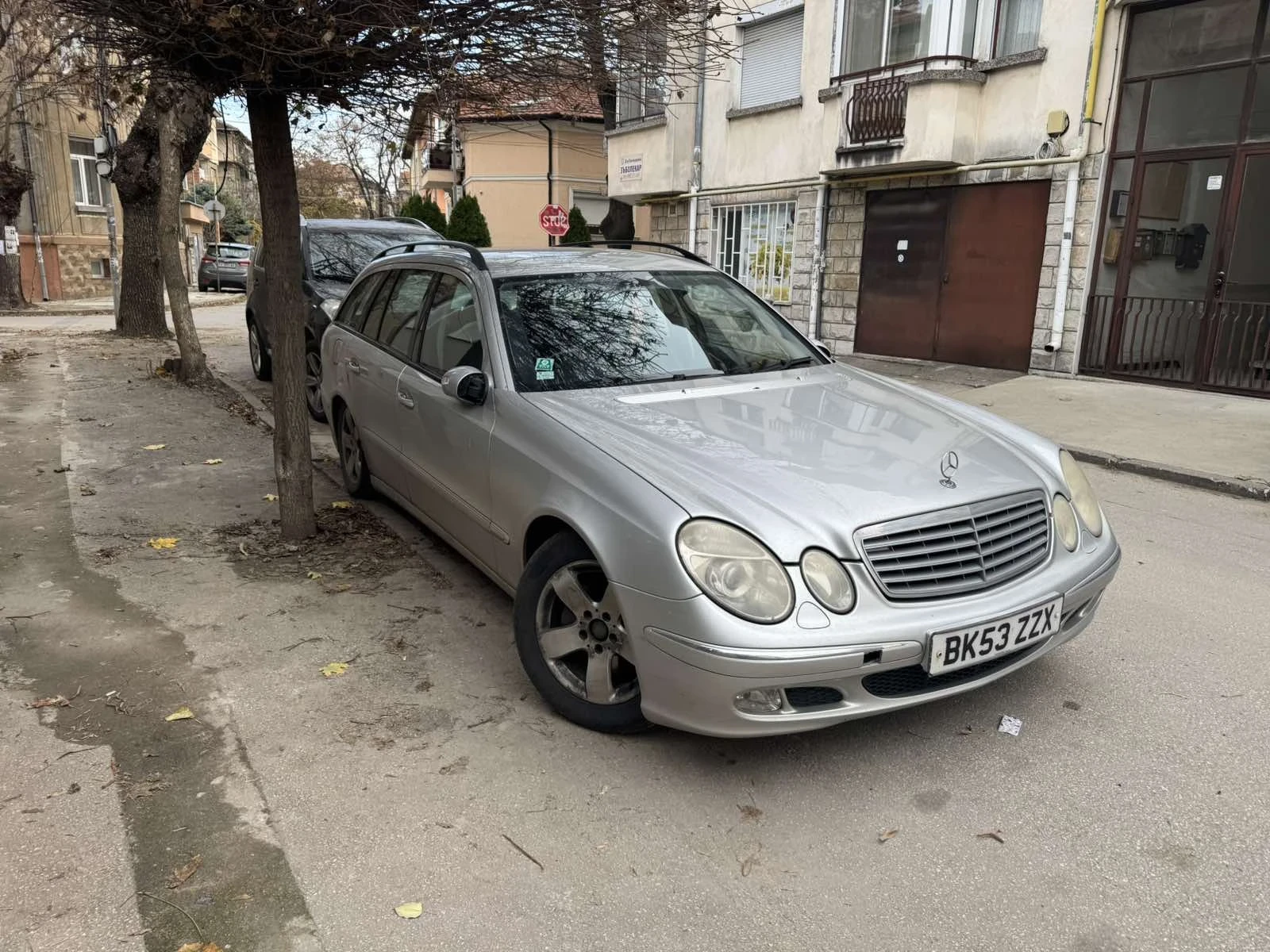 Mercedes-Benz E 320  - изображение 2