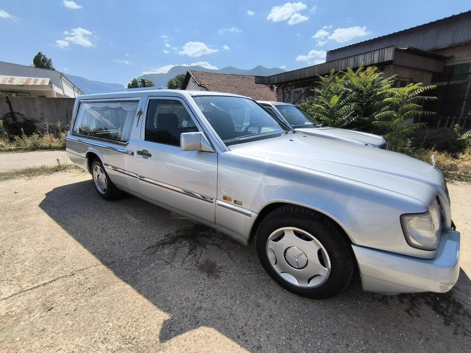 Mercedes-Benz 124 Grasso - изображение 7