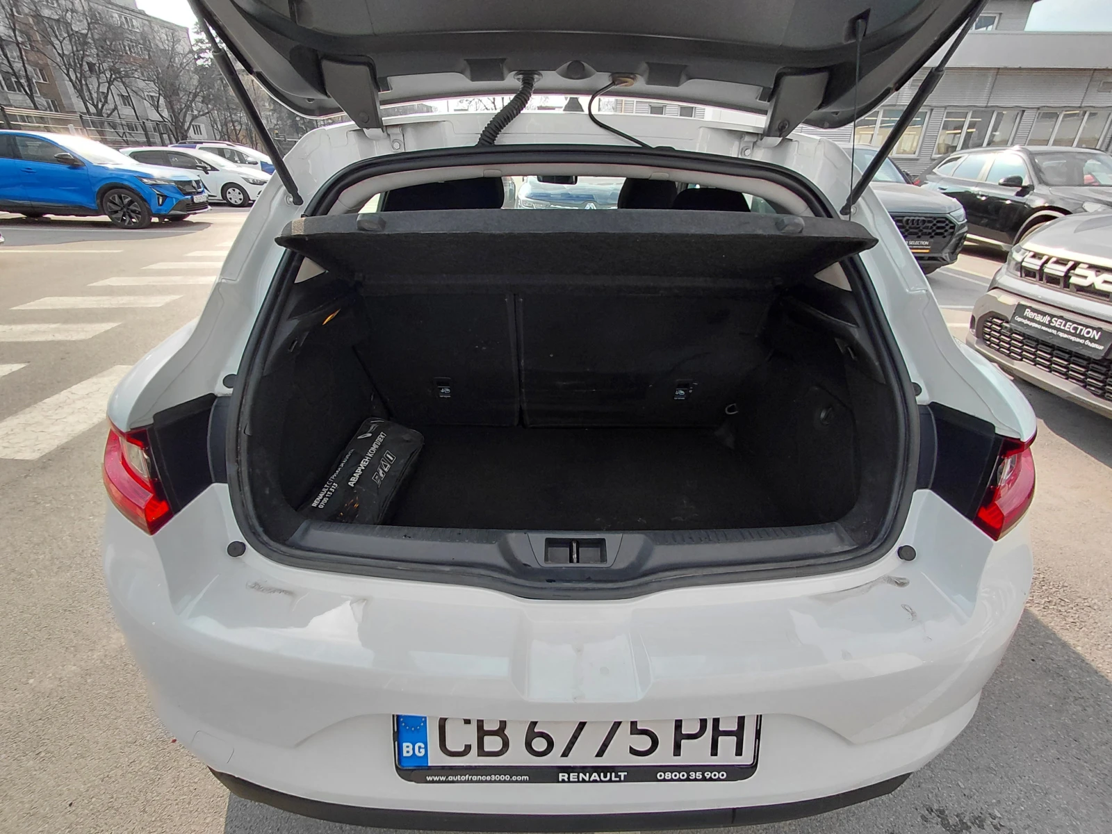 Renault Megane 1.5 dCi/115к.с/Life, снимка 15 - Автомобили и джипове - 53877870