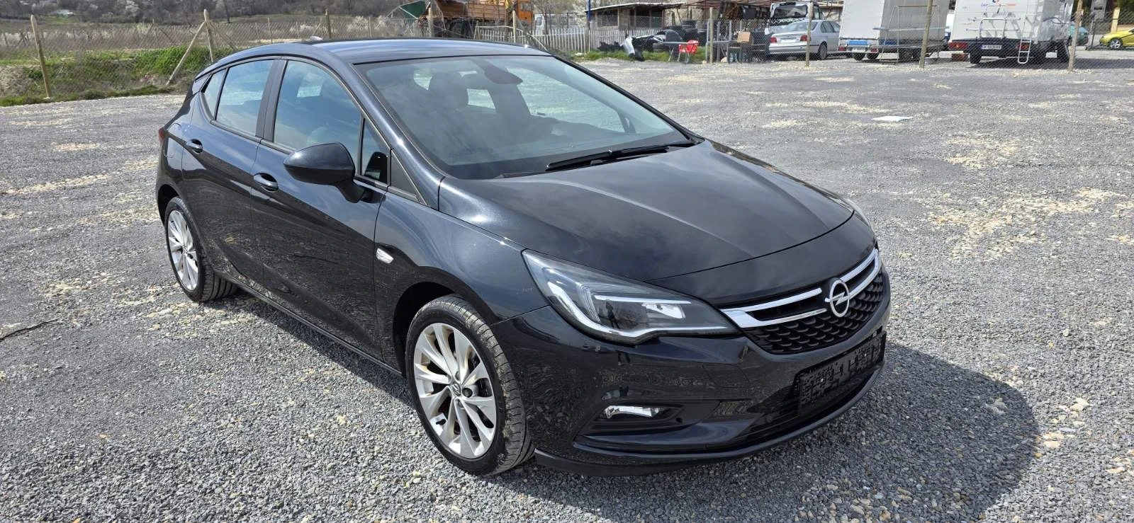 Opel Astra 1.4i AUTOMATIC, снимка 2 - Автомобили и джипове - 54010770