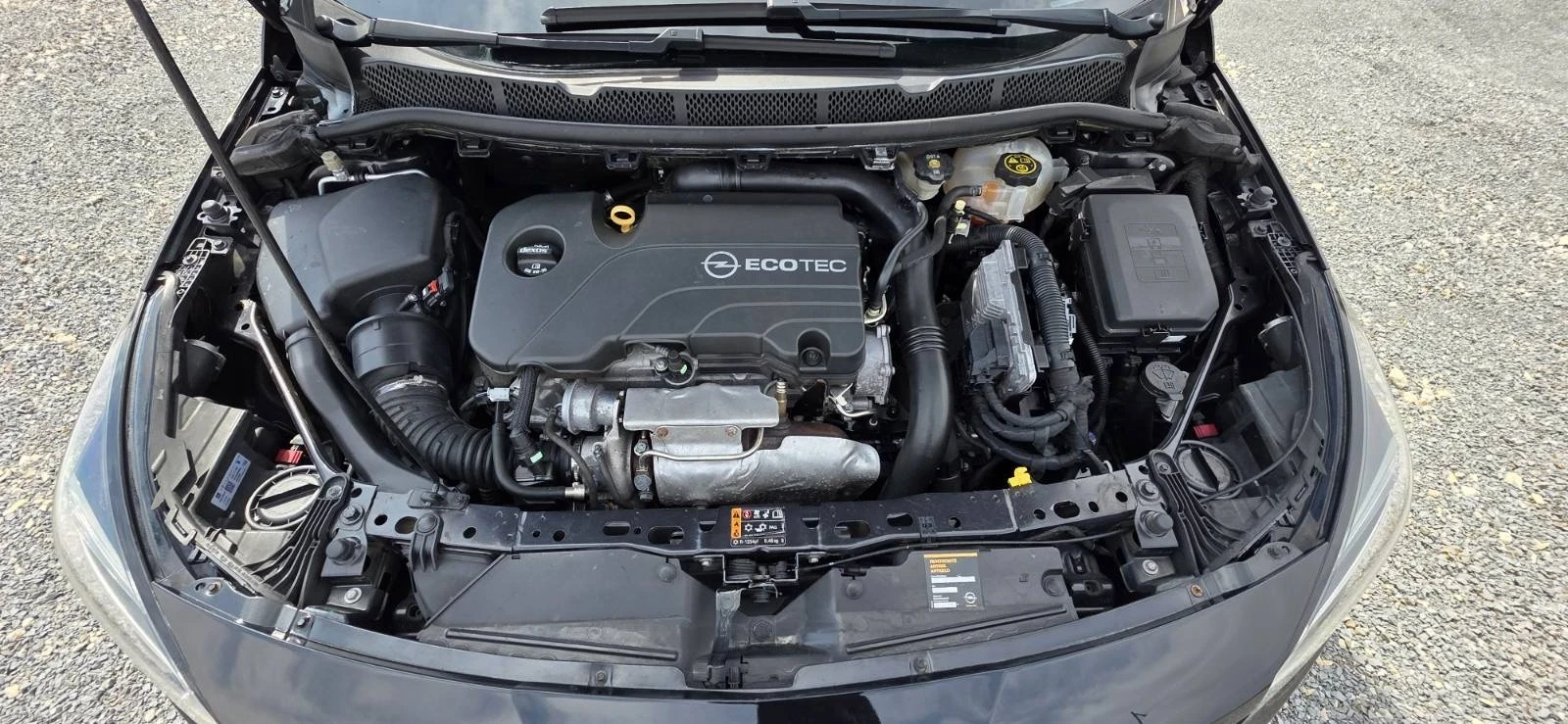 Opel Astra 1.4i AUTOMATIC, снимка 14 - Автомобили и джипове - 54010770