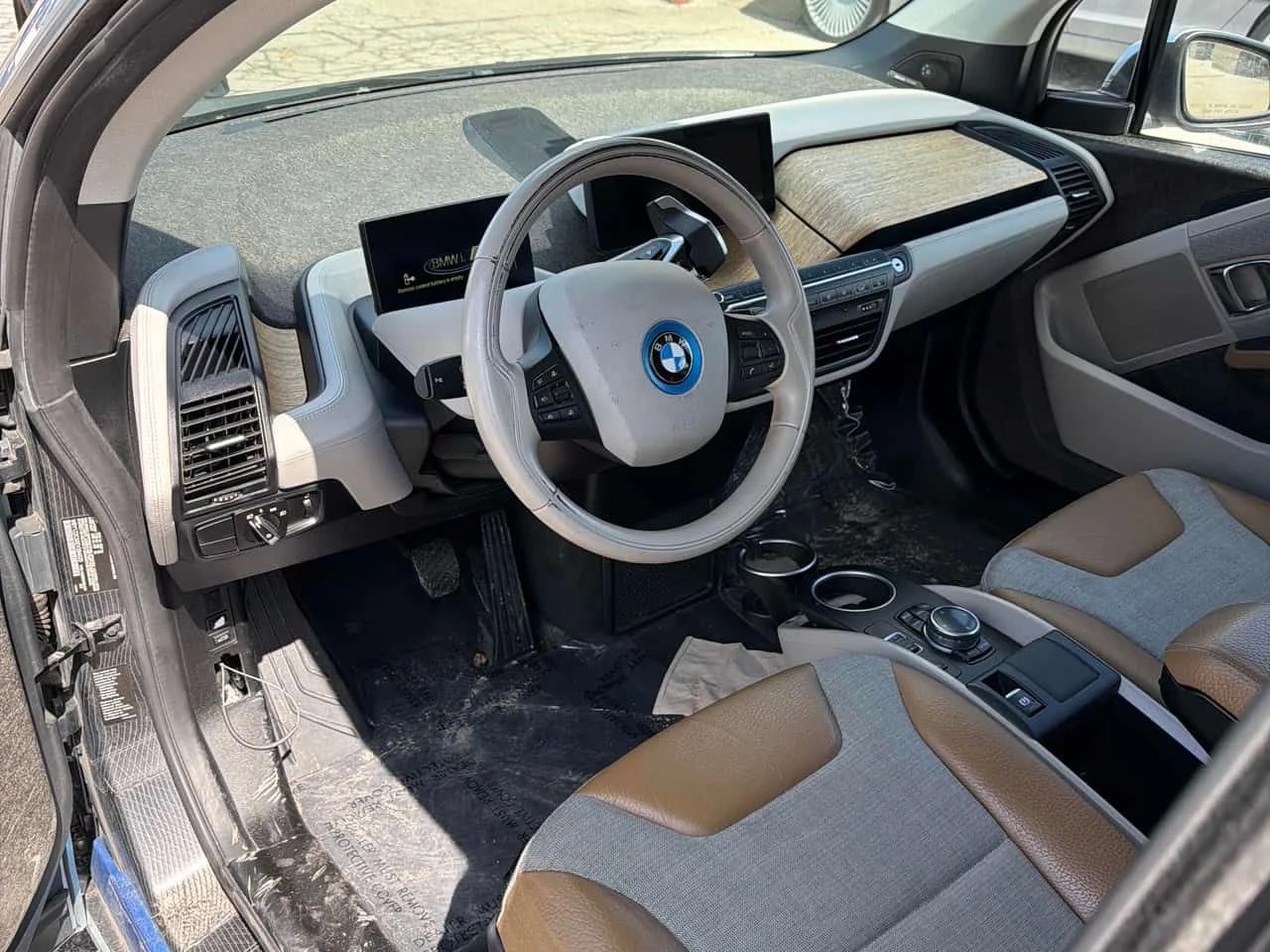 BMW i3 4dr HB  CARFAX, снимка 5 - Автомобили и джипове - 54172285