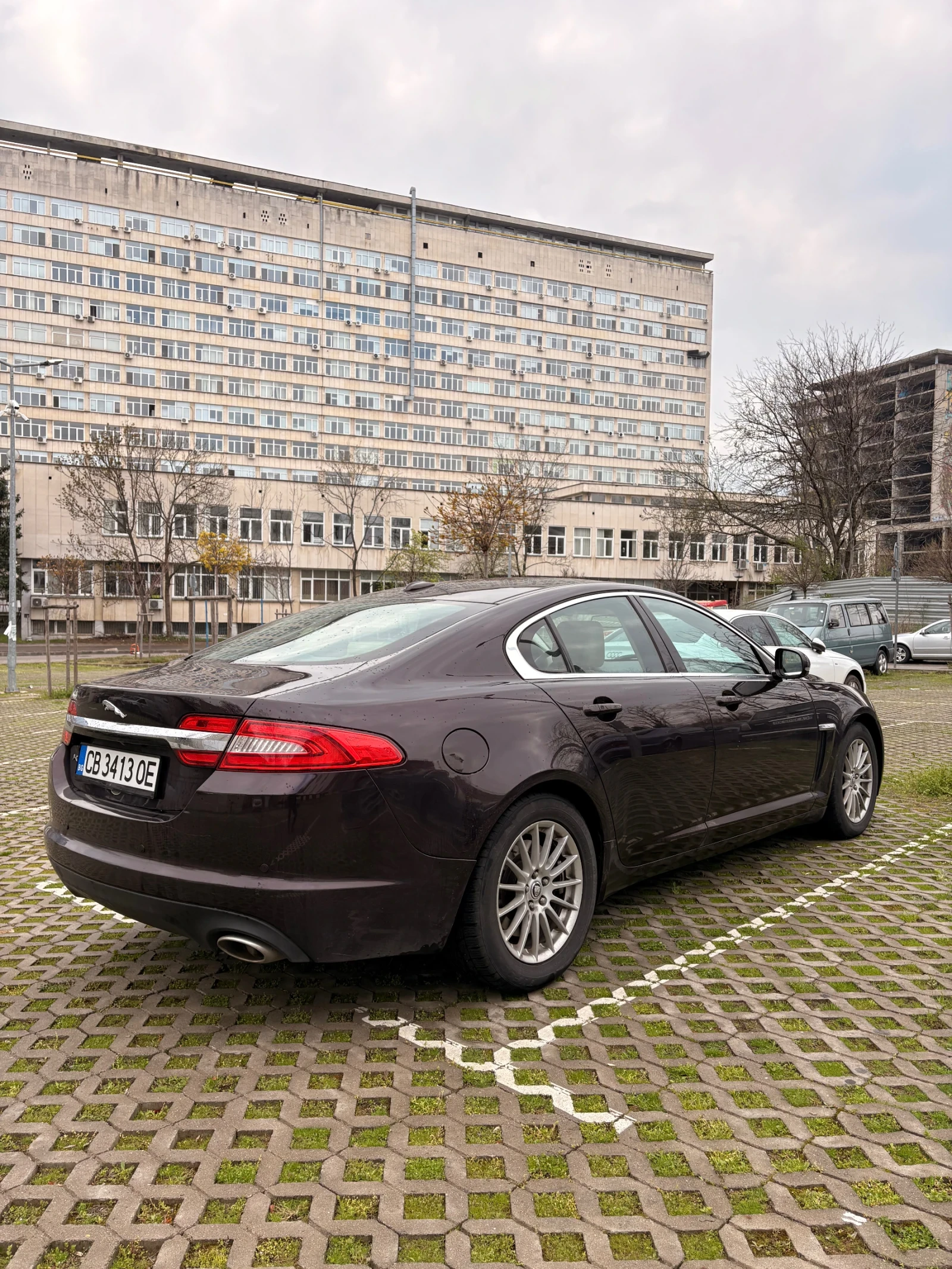 Jaguar Xf 2.2D 8ZF, снимка 7 - Автомобили и джипове - 54407637