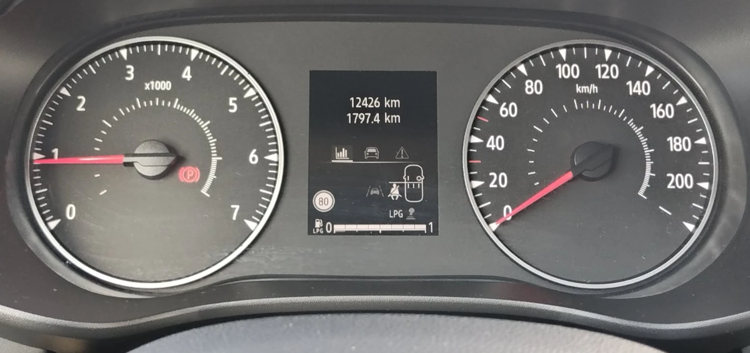 Dacia Jogger 1.0Tce/ 100к.с./ бензин/газ 6+ 1 места/КАПАРИРАН!, снимка 17 - Автомобили и джипове - 54761038