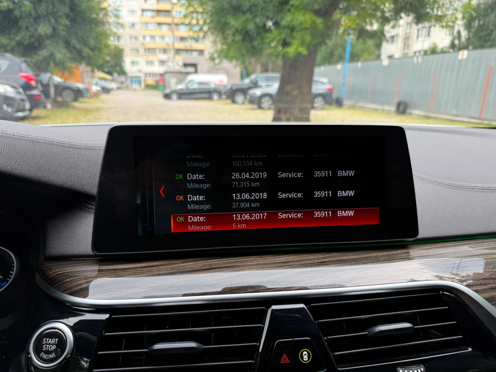 BMW 530 G30 3.0d 265ks xgrive, снимка 14 - Автомобили и джипове - 55125258