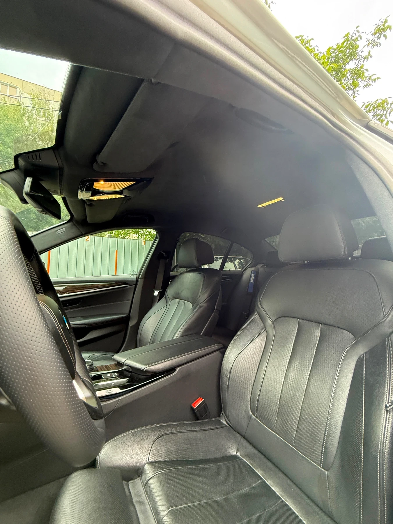 BMW 530 G30 3.0d 265ks xgrive, снимка 11 - Автомобили и джипове - 55125258