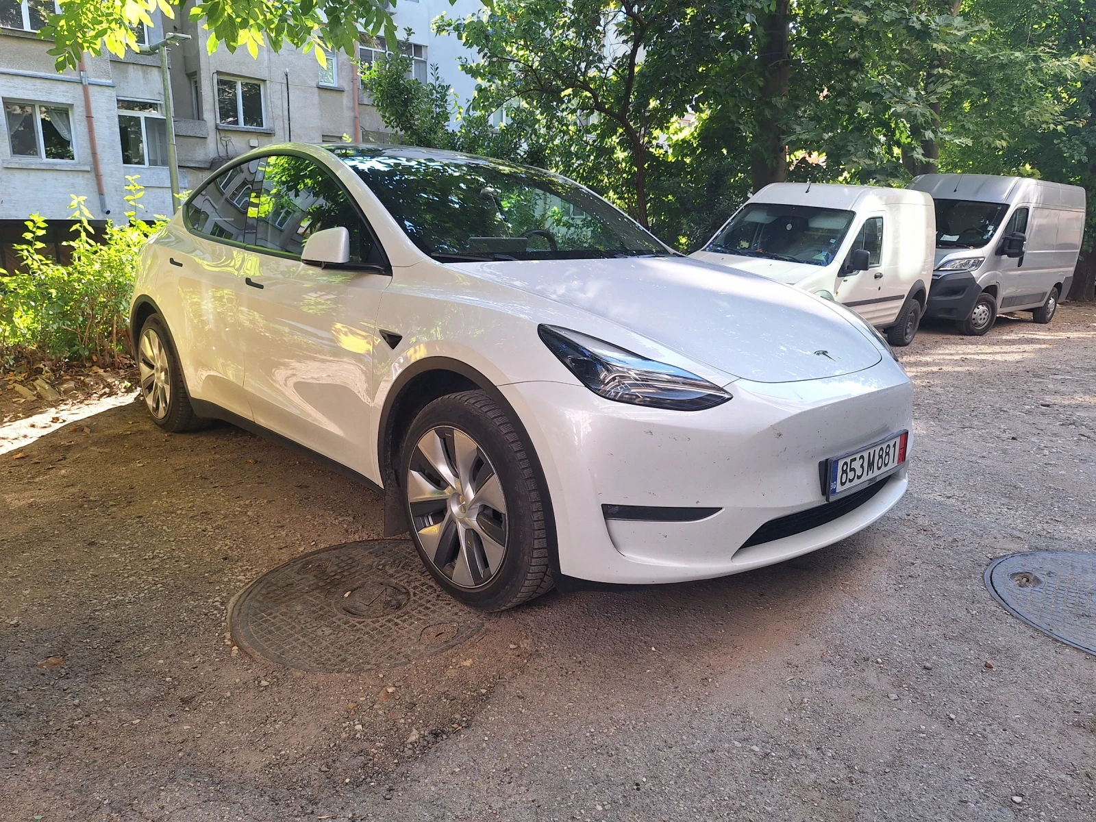 Tesla Model Y Long Range, снимка 2 - Автомобили и джипове - 55364597