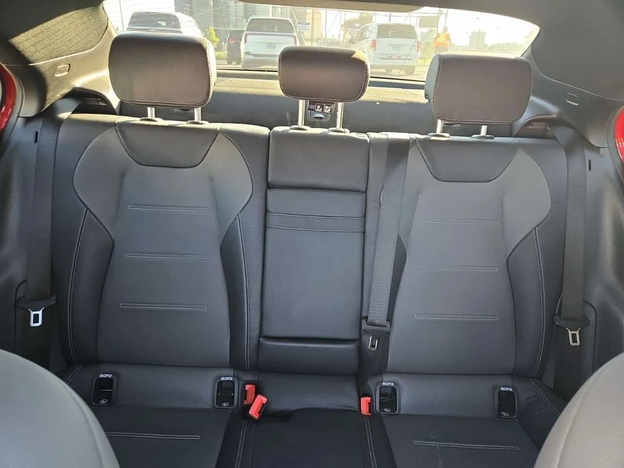 Mercedes-Benz A 220 АМГ Пакет/CARFAX/Панорама/Подгрев/Памет, снимка 11 - Автомобили и джипове - 55544995