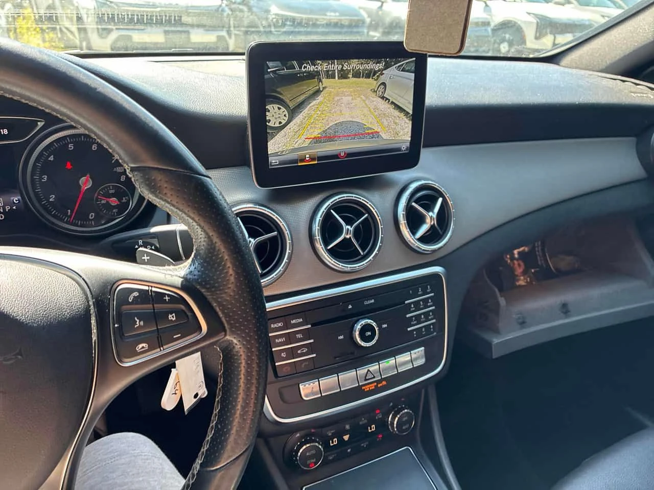 Mercedes-Benz CLA * 250 * CARFAX * ОПЦИЯ ЗА ФИНАНСИРАНЕ , снимка 9 - Автомобили и джипове - 55711538