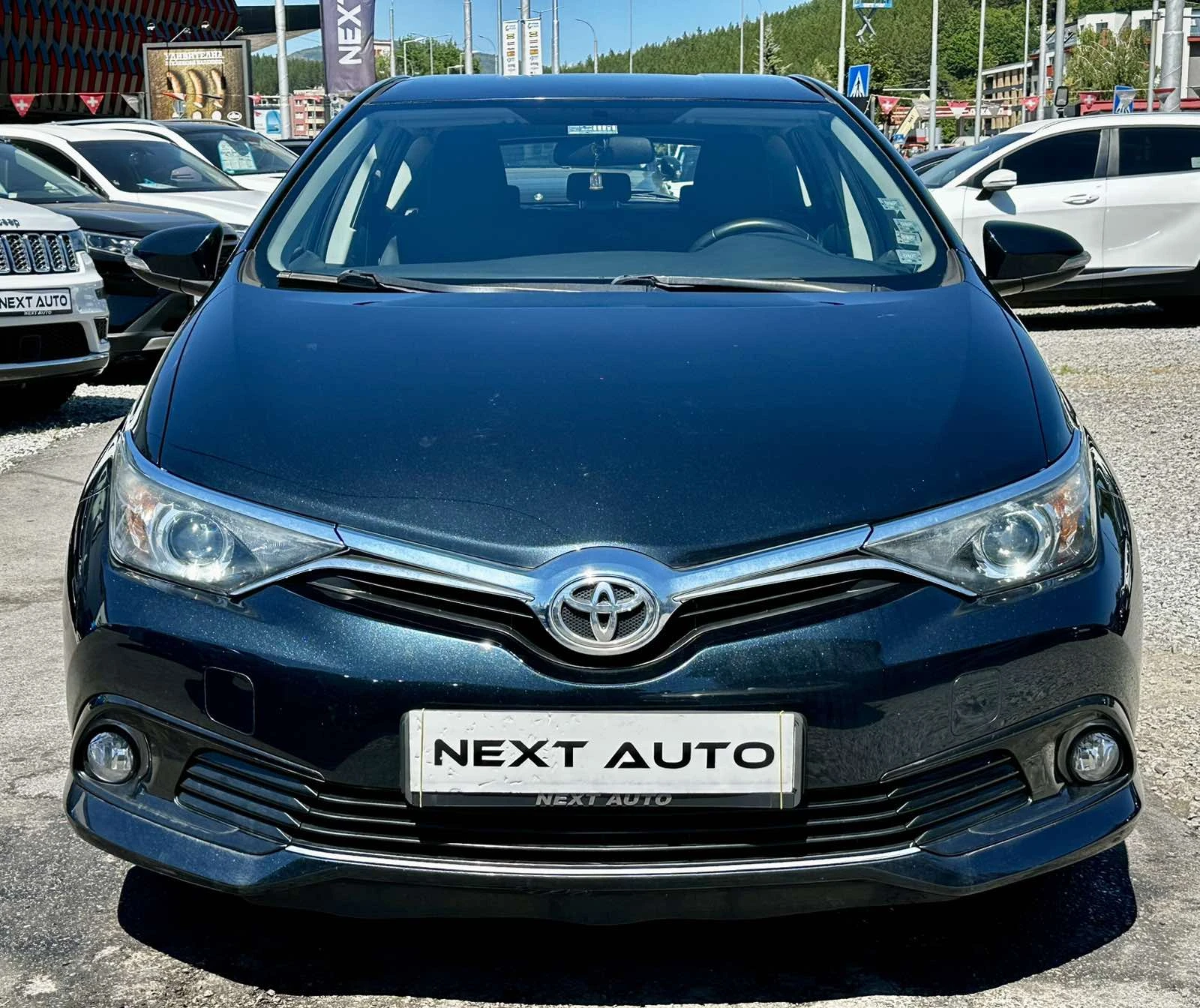 Toyota Auris 1.2i 116HP CAMERA ПОДГРЕВ EURO6B, снимка 2 - Автомобили и джипове - 55824482