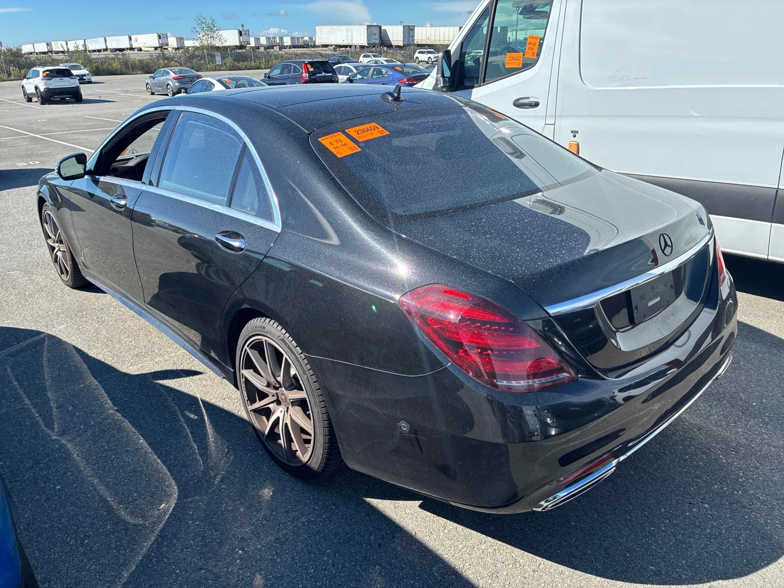 Mercedes-Benz S 560 * 560e * АВТОКРЕДИТ БЕЗ ПЪРВОНАЧАЛНА ВНОСКА* , снимка 2 - Автомобили и джипове - 55920872