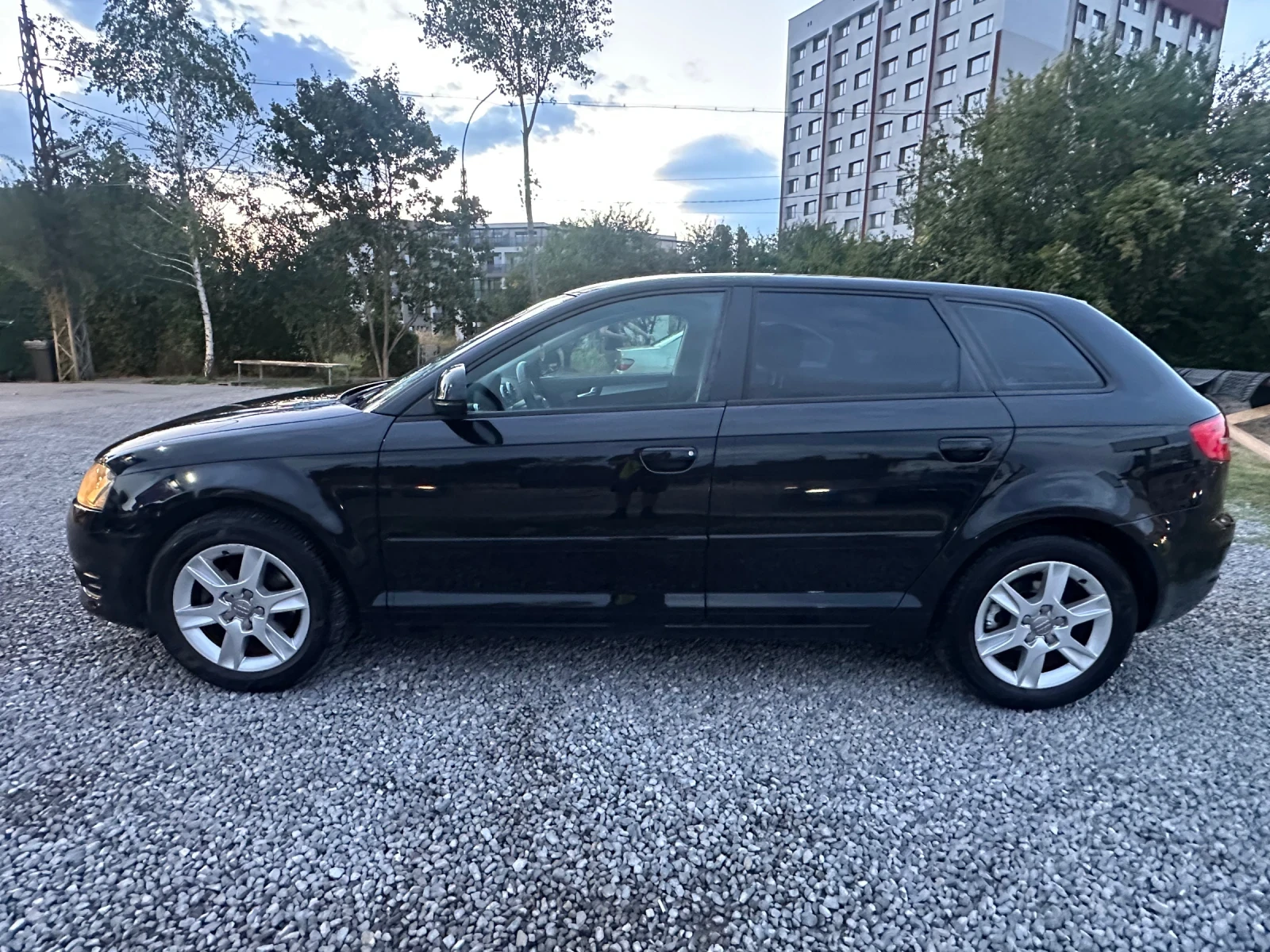 Audi A3 1.9 Дизел 105 коня, снимка 4 - Автомобили и джипове - 55931135
