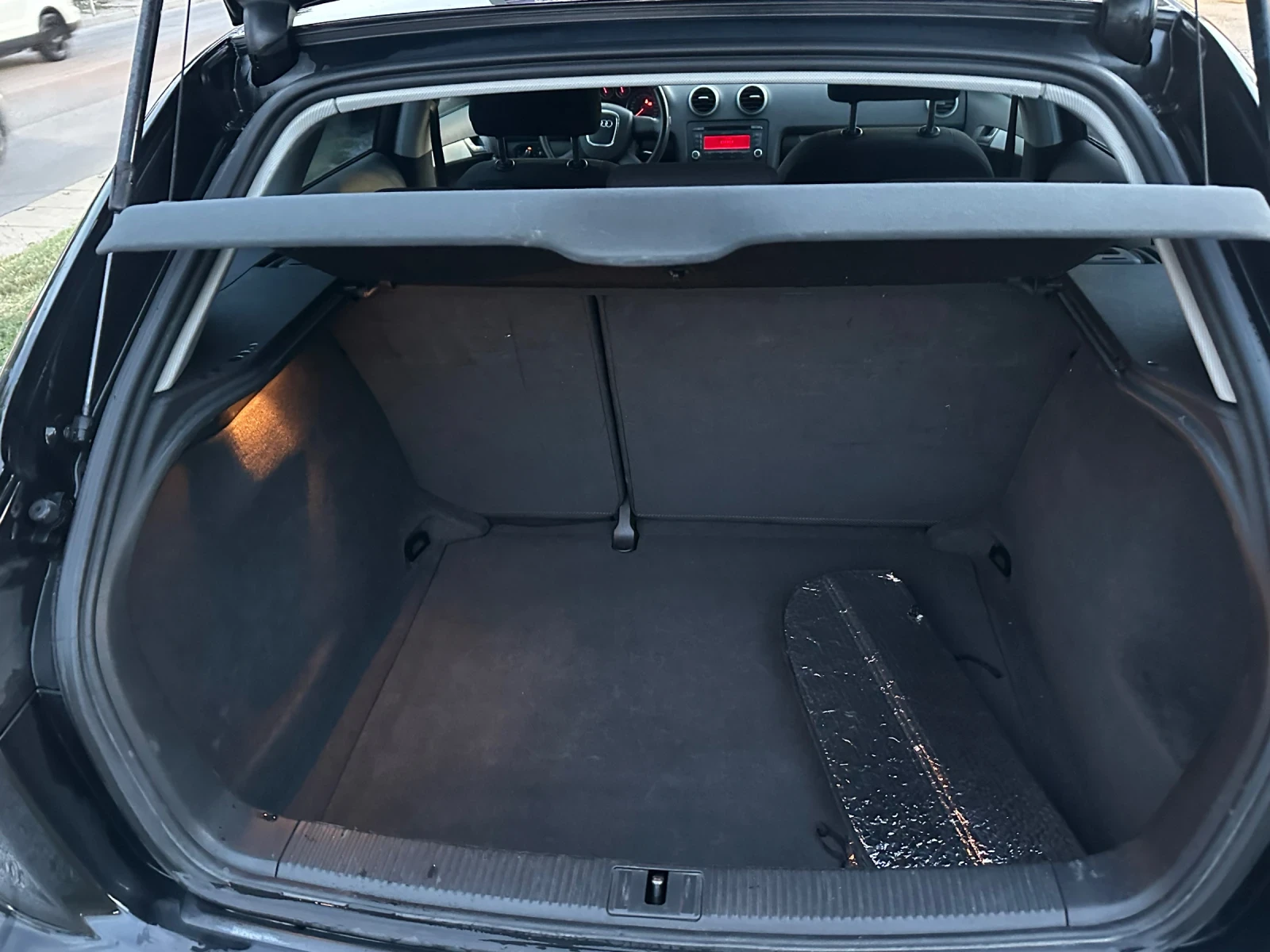Audi A3 1.9 Дизел 105 коня, снимка 9 - Автомобили и джипове - 55931135