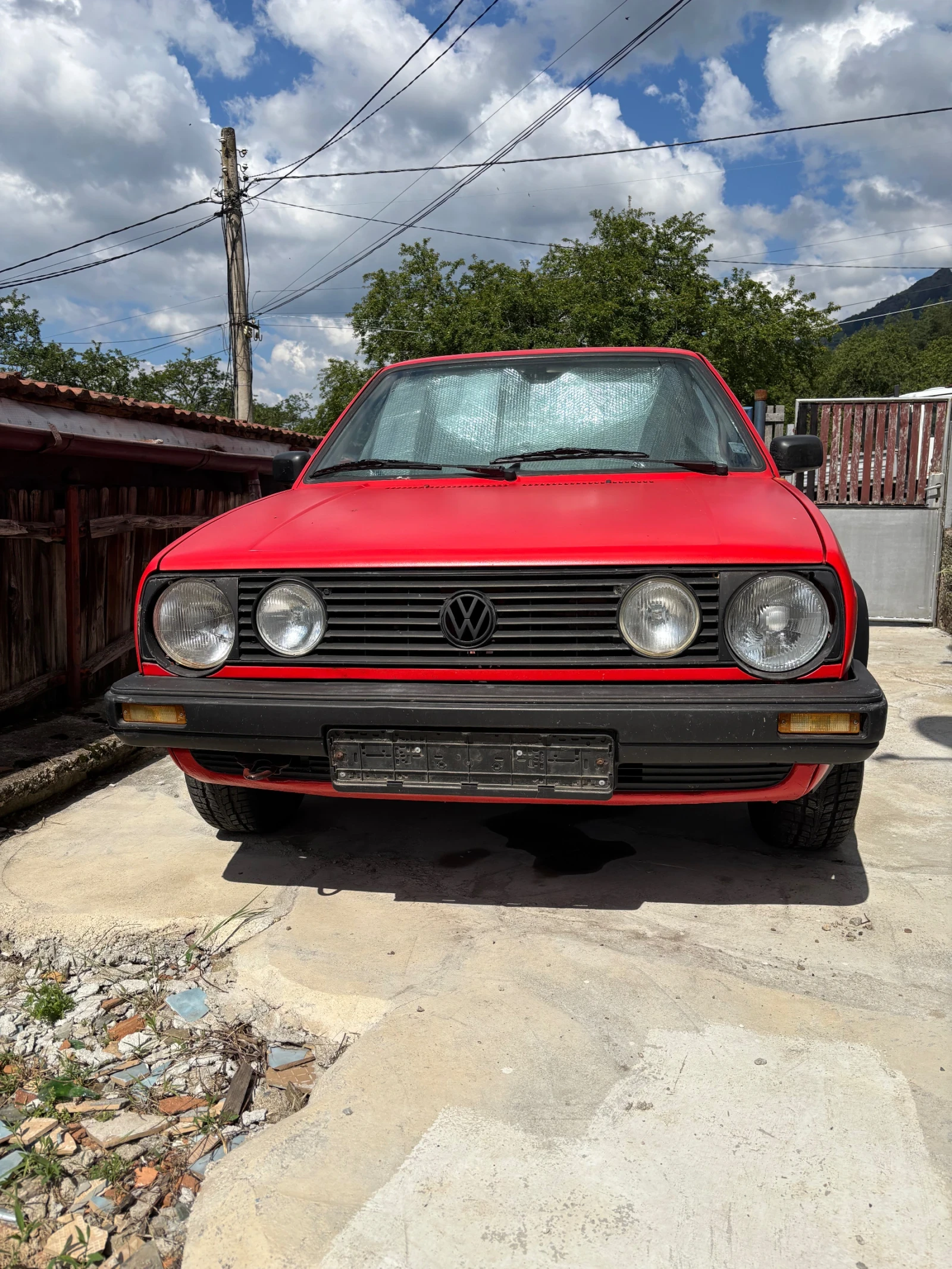 VW Golf 1.3, снимка 2 - Автомобили и джипове - 56121216