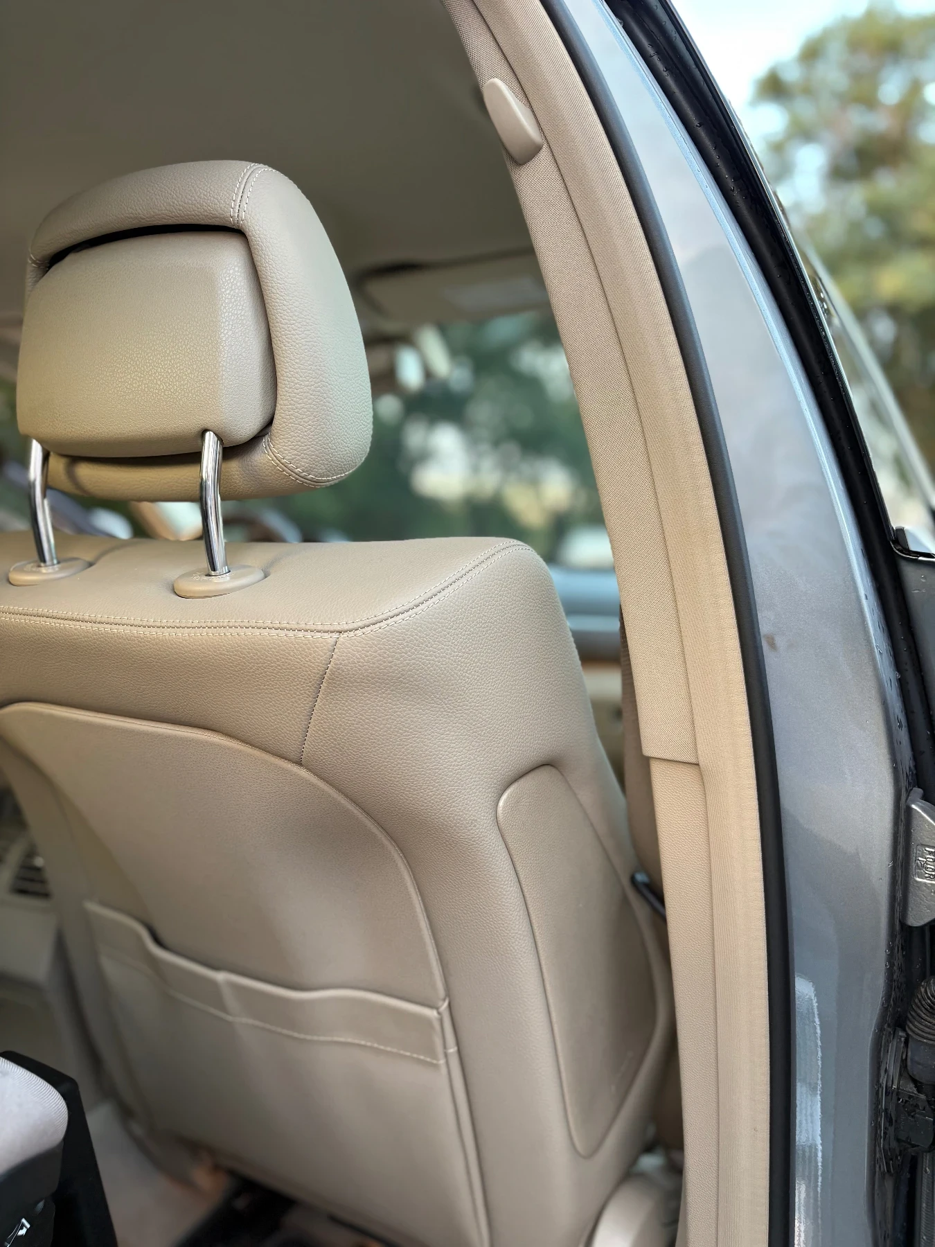 Mercedes-Benz E 350 231 h.p. - 4matic, снимка 12 - Автомобили и джипове - 56247201