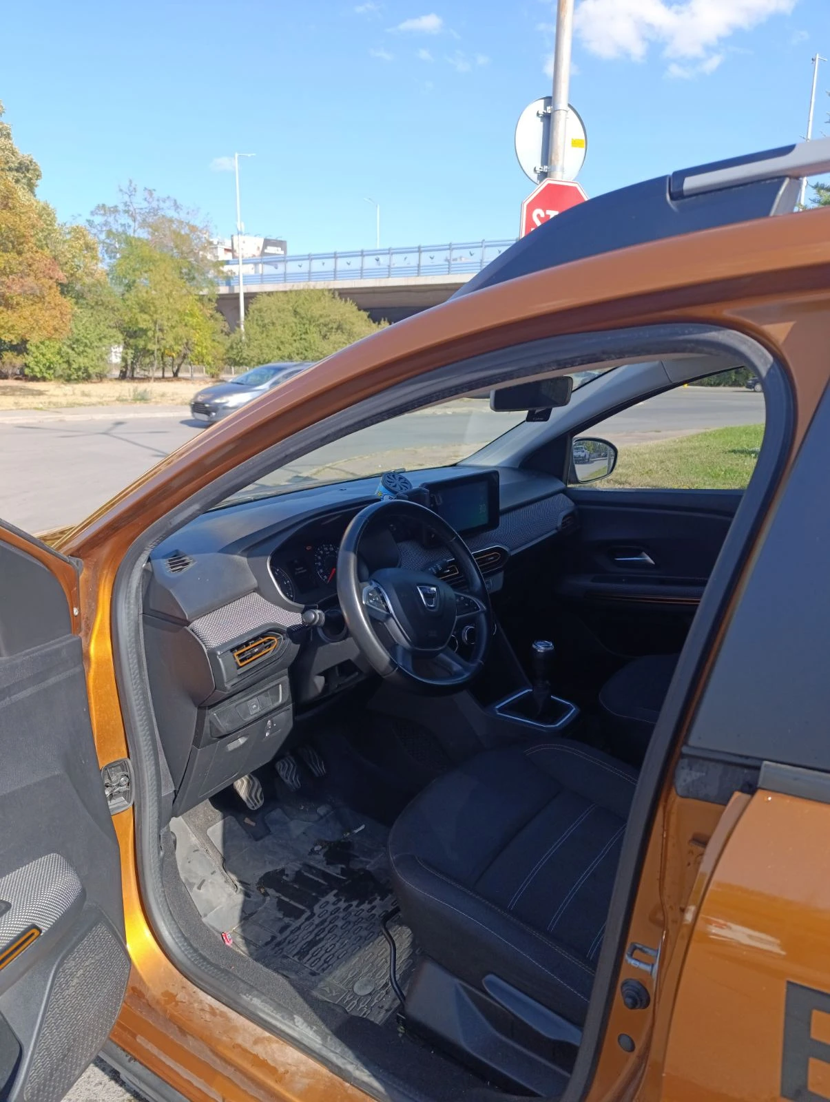 Dacia Sandero Stepway LPG, снимка 8 - Автомобили и джипове - 56295314