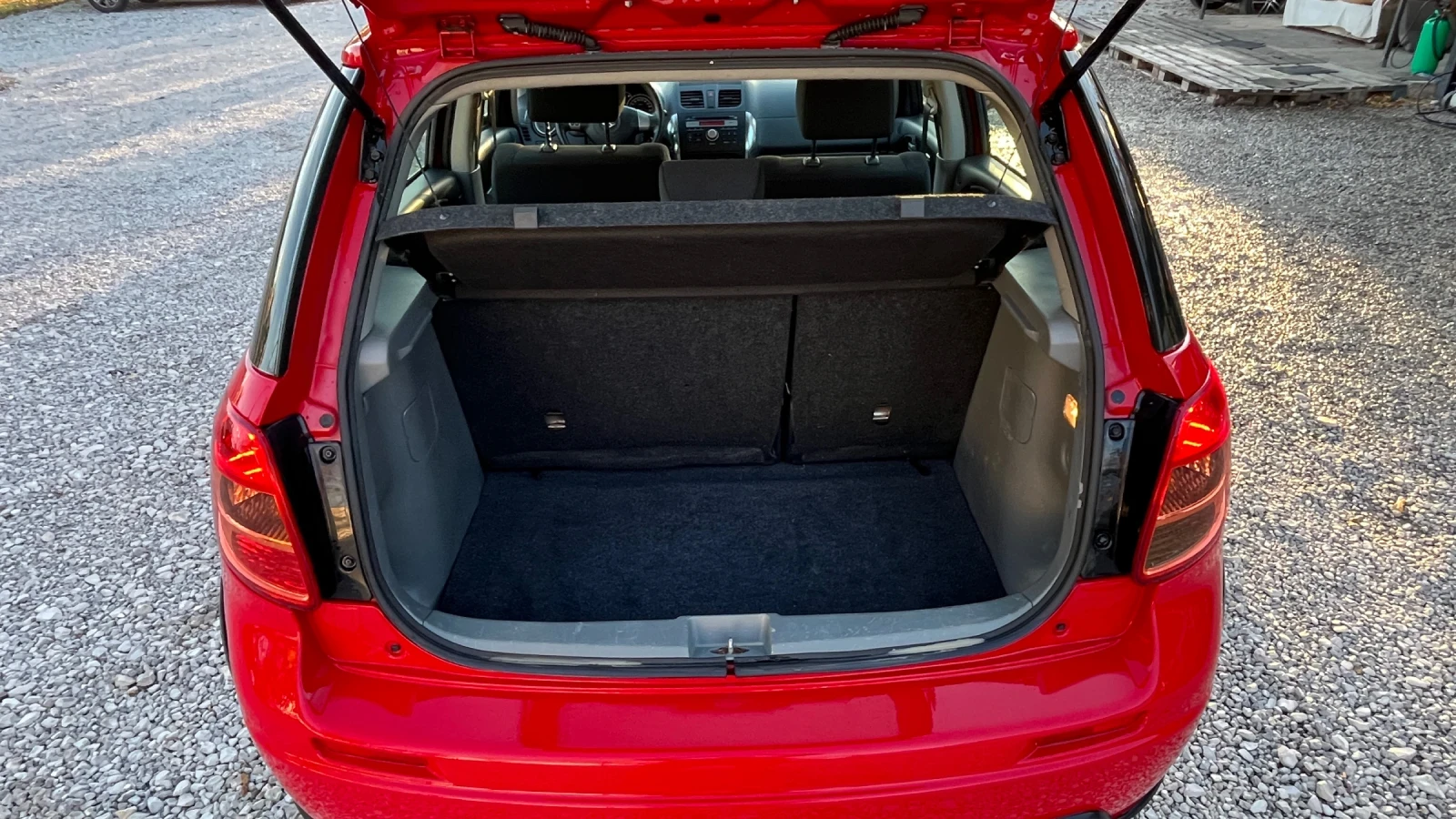 Suzuki SX4 1, 6 4WD 120кс, снимка 10 - Автомобили и джипове - 56713925
