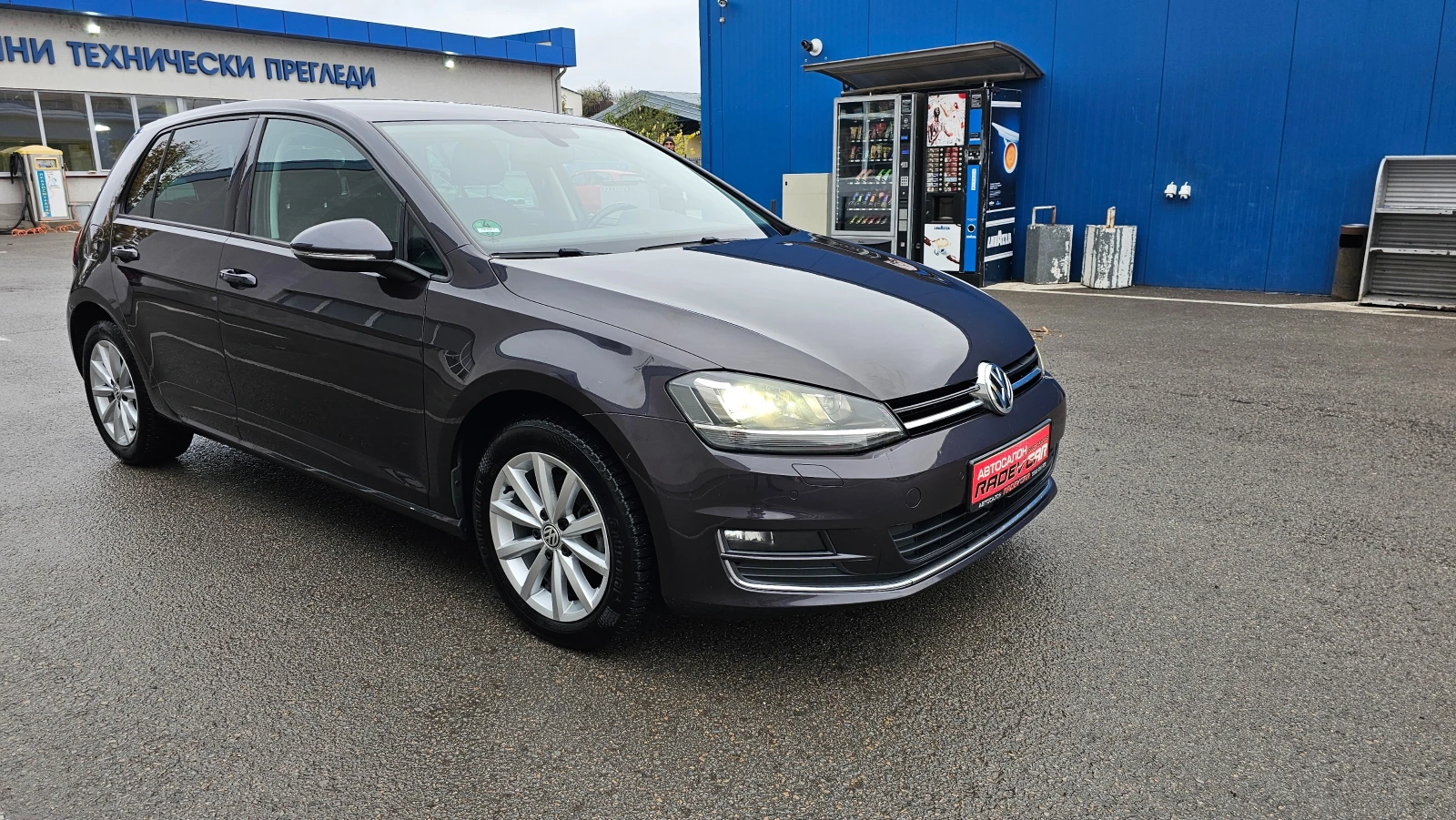 VW Golf  LOUNGE TDI AVTOMATIK KAMERA DISTRONIC  | Mobile.bg � ����������� 7