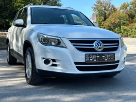 VW Tiguan 4x4 Navi Сервизна история , снимка 6